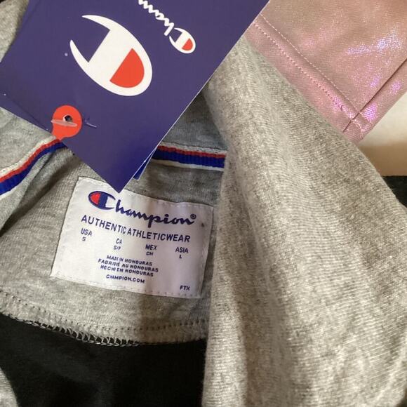 CHAMPION BLACK NEW SWEATSHIRT WITH MULTI COLOR LOGO SIZE SMALL 1202 - Picture 4 of 6